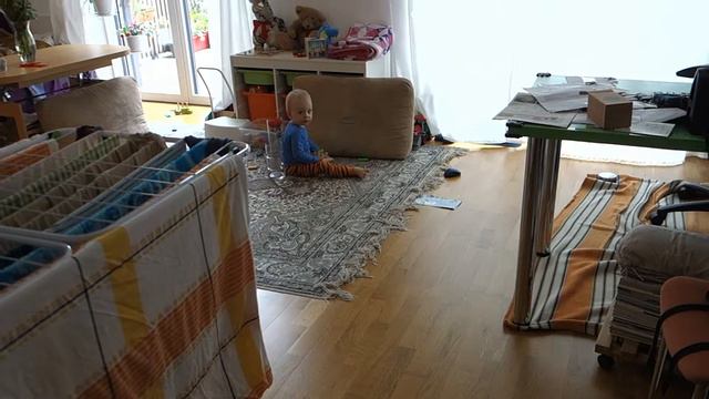 Папа пылесосит Алекса смотреть онлайн