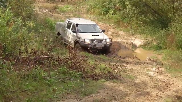 Toyota преодолевает канаву