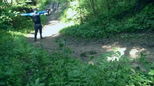 Техника Клебо в гору летом на лыжах. Заруба на лыжах в гору. Челендж на пиццу против кросс эндуро.