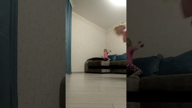 Как сделать калесо с одной рукой смотреть онлайн