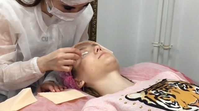 Процесс наращивания ресниц в Студии красоты Елены Михеевой смотреть онлайн
