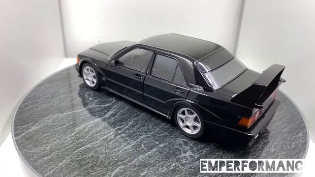 1:18 Mercedes 190E EVO II Solido
