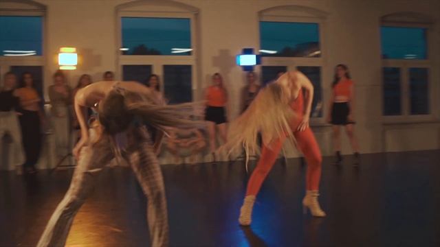 YUMMY - Justin Bieber // Choreography by @powerpumpsdance смотреть онлайн