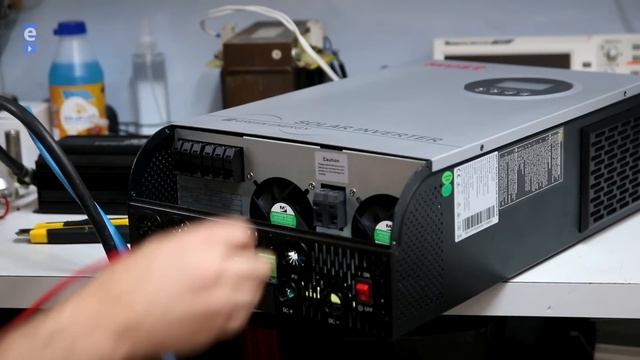 Inversor HÍBRIDO OFF GRID 5200W Funciona SEM BATERIAS смотреть онлайн