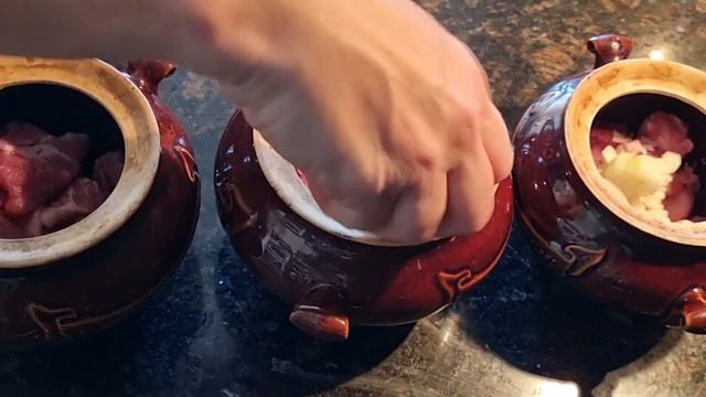 ПРОСТЫЕ РЕЦЕПТЫ ОТ ЮЛИ. МЯСО С ОВОЩАМИ В ГОРШОЧКАХ смотреть онлайн