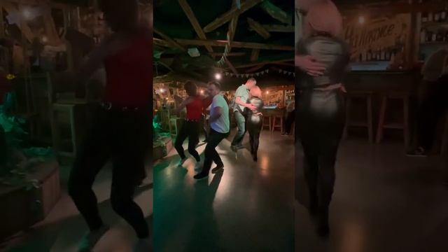Для чего нужно учиться танцевать? 1. Чтобы танцевать на вечеринках. Ваше мнение? смотреть онлайн
