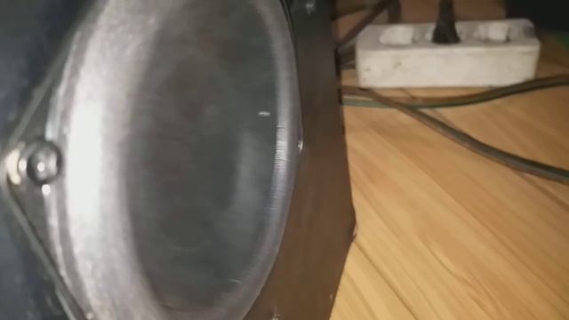 Edifier r1280t + subwoofer LG bass.x nendang смотреть онлайн
