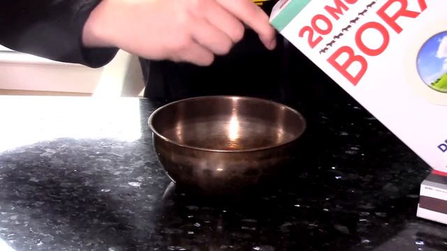 How To: Ghastly Green Fire, At Home! (And Why It Burns Green...) Borax and Heet (Methanol) Method. смотреть онлайн