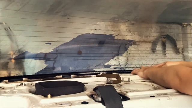 Удаление старой тонировки с заднего стекла 3:51 removing old tinting from the rear window in 3:51 смотреть онлайн