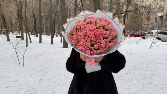 25 кустовых роз Натали смотреть онлайн