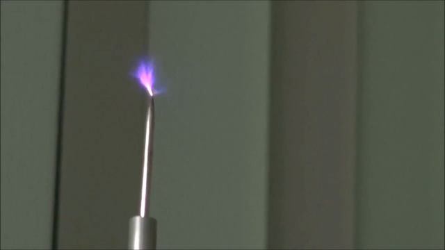 Музыкальная катушка Тесла на ГУ-81М. смотреть онлайн