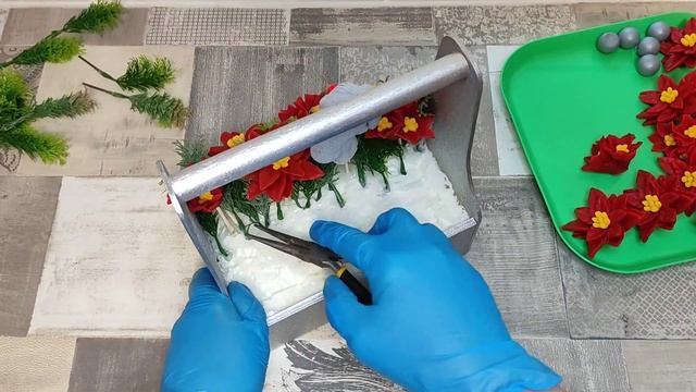 Пуансеттии ?️ и зайка ? смотреть онлайн