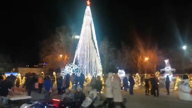 Вечер наступил. В этом году тёплый. Севастополь. 💙🤍 смотреть онлайн