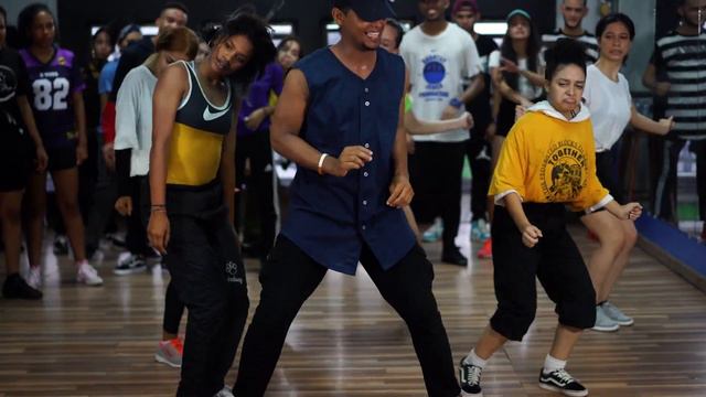 En Filita Remix - Coreografia por Jonathan Graciano Musicologo x La Insuperable x Shadow Blow смотреть онлайн