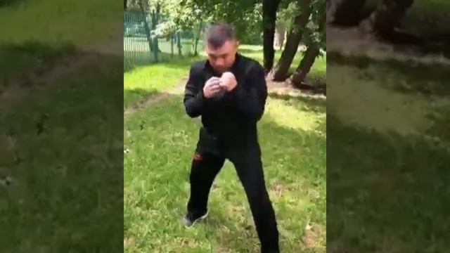 Константин Цзю дал пару уроков по боксу!!)) смотреть онлайн