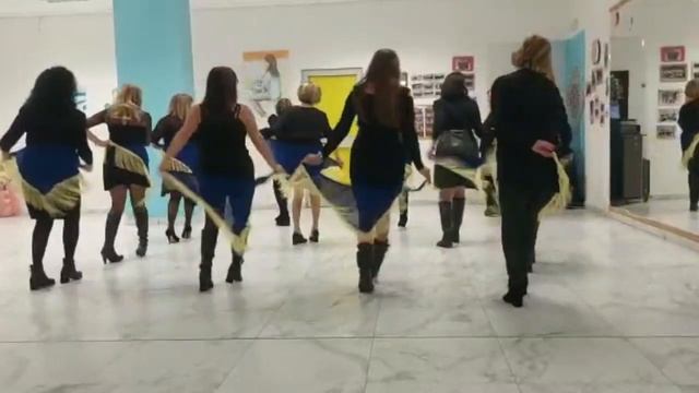 Marianna dance - Balli di gruppo 2023 . Tarantella i da famijjia смотреть онлайн