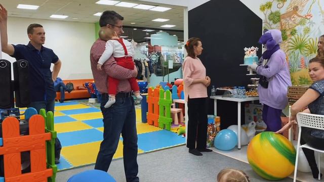 7 марта. Лёня ымынынник! смотреть онлайн