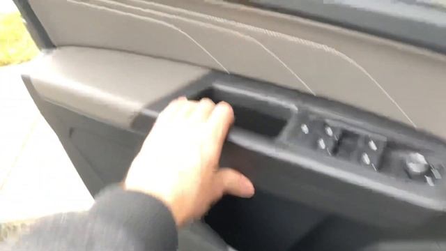 2023 Volkswagen Atlas Convenience Feature For Power Windows смотреть онлайн