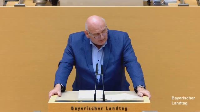 Bergmüller: fakultatives Planfeststellungsverfahren beschleunigt Straßen, Rad- und Fußwegebau смотреть онлайн