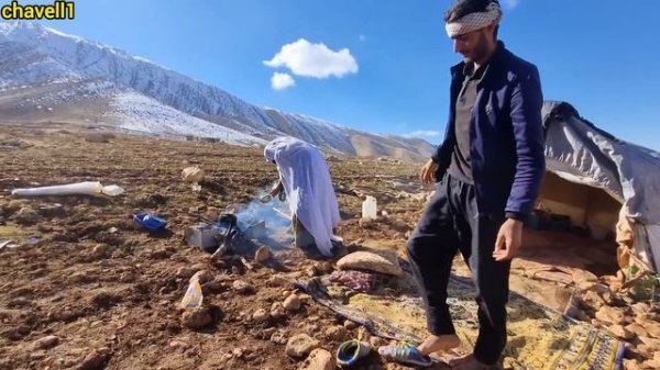 Tension and conflict between the first and second wives and the unfaithful nomadic husband