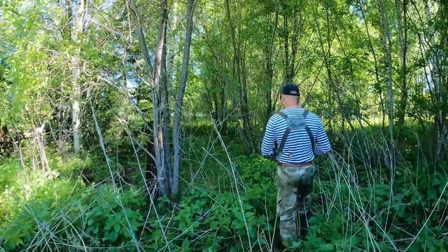 Путешествуем по картам. Ищем хозяйственный постройки и старые дома. смотреть онлайн