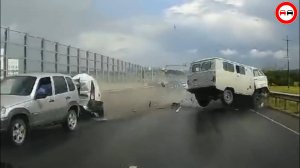 Не для эмоциональных! Серьёзные аварии и ДТП. Зазевался и въехал в колонну автомобилей и многое др.