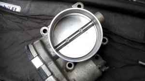 Дроссельная заслонка Неисправности Снятие Чистка Установка Адаптация