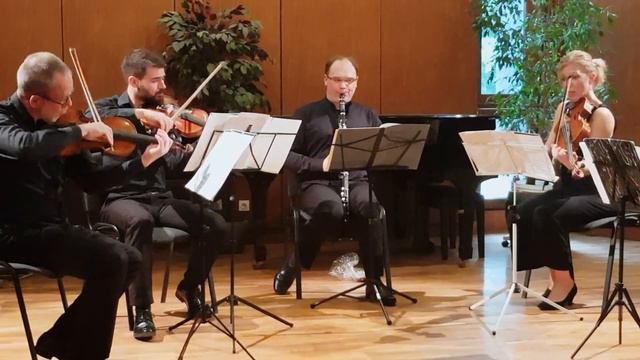 Mozart Clarinet Quintet K581: I. Allegro (Basset Clarinet) смотреть онлайн