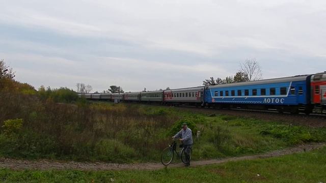 ТЭП70БС с пассажирским Астрахань-Санкт-Петербург смотреть онлайн