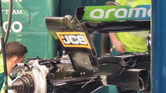 ASA DA FERRARI E ALPINE, + FOTO DA MCLAREN E ALBON CONFIRMADO | PRIMEIRAS IMAGENS DO GP DE SINGAPUR смотреть онлайн