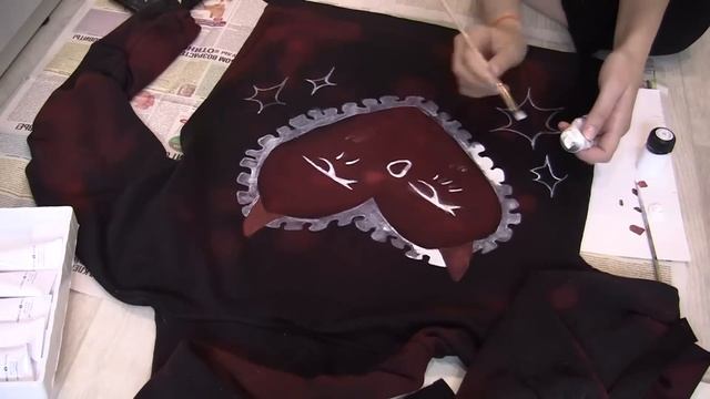 рисую на одежде БАЛЛОНЧИКОМ с краской смотреть онлайн
