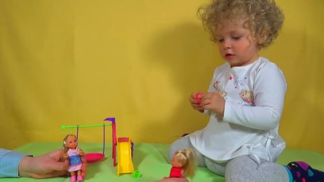 Детская игровая площадка Игрушка для детей Куклы близнецы Игрушечная горка и качеля Качель для кукл смотреть онлайн