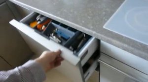 Два ящика за одним фасадом