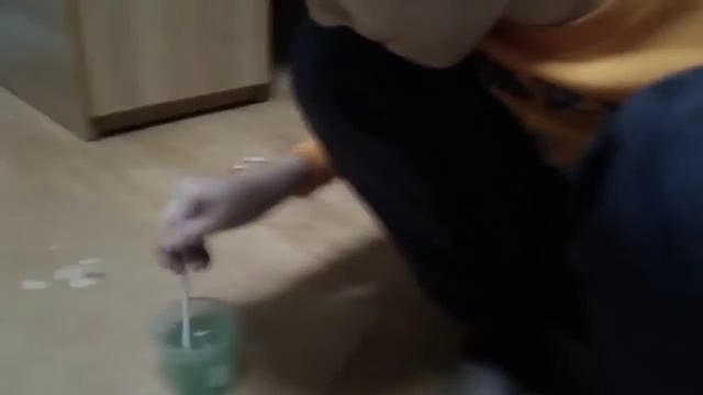 Фильтр для очистки воды своими руками \ Эксперимент с водой \ Как очистить воду в походных условиях смотреть онлайн