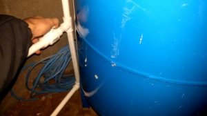 Бурим часть 4. Обвязка скважины внутри колодца