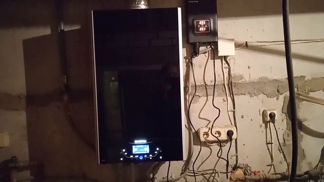 Поменяли напольный на настенный двухконтурный котел Ariston ALTEAS X 30 CF NG. смотреть онлайн