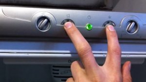 RESET ХОЛОДИЛЬНИКА HOTPOIN ARISTON. Мигають лампочки, пищить холодильник hotpoint ariston