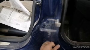 Как снять дверь. ( Форд Фокус)