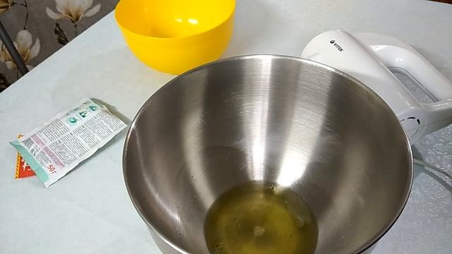 Белково-заварной крем ручным миксером.Проще не бывает!!!#Мастер класс по БЗК. смотреть онлайн