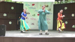 Ман Саат Самундер | Болливудское попурри | Театр Таранг | Светлана Нигам | Исика | Гуруджи