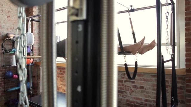 Lifted Logic Videos: Pilates 1901 - Pilates Studio in Kansas City смотреть онлайн