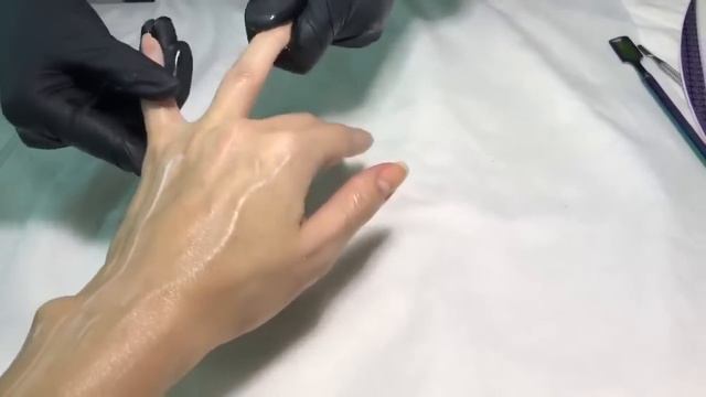 Маникюр от Кристины Фицджеральд смотреть онлайн