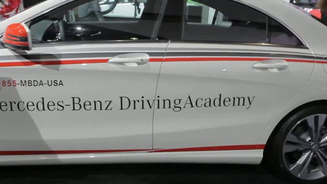 Мерседес CLA250/Mercedes-Benz Driving Academy CLA 250 смотреть онлайн