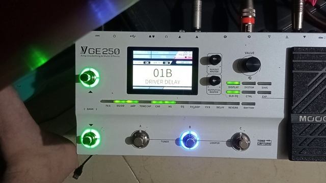 mooer GE 250 смотреть онлайн