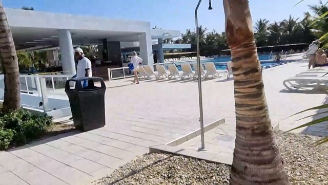 Доминикана Riu Republica/ Красивая территория в отеле, почему мы не плаваем в океане смотреть онлайн