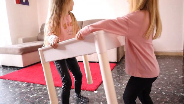 Erika e Vanessa hanno organizzato UNA SORPRESA per la FESTA DELLA DONNA смотреть онлайн