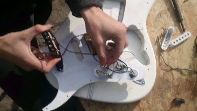 Как правильно менять звукосниматели/True Guitar pickup change смотреть онлайн