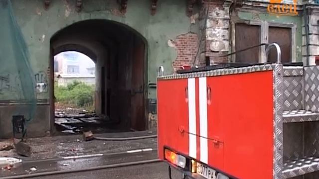 Историческое здание по улице Карла Маркса загорелось сегодня ночью смотреть онлайн