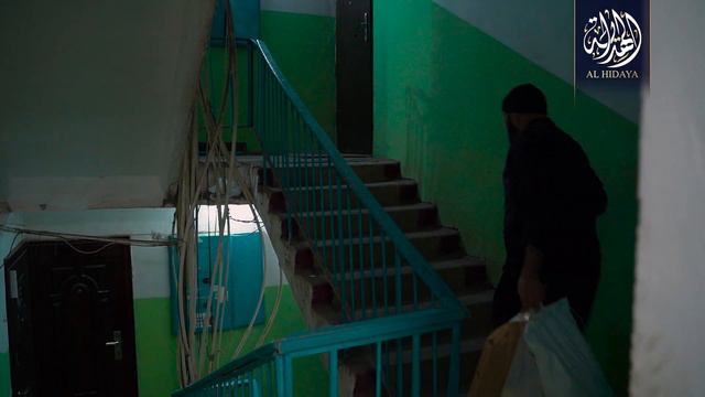 Раздача продуктов малоимущим семьям