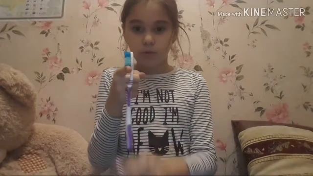 Обучалка: КАК КРУТИТЬ ЗУБНУЮ ЩЕТКУ НА ПАЛЬЦЕ! смотреть онлайн